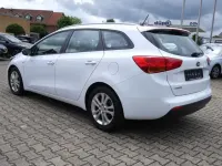 Gebraucht Kia Ceed 135 PS (99 kW) 2013 Casa white Kleinwagen