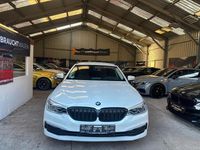Gebraucht BMW 520 Luxury Line 190 PS (139 kW) 2019 Weiß Kombi