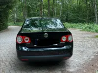 Gebraucht VW Jetta 105 PS (77 kW) 2008 Schwarz Limousine