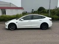 Gebraucht Tesla Model 3 RWD 208 kW (283 PS) 2023 Weiß Limousine