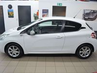 gebraucht Peugeot 208 82 VTI Active PDC hinten*SHZG*