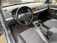 Gebraucht Opel Vectra Edition+ 140 PS (102 kW) 2008 Silber Limousine