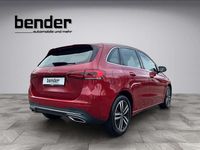 Gebraucht Mercedes E250 Progressive 160 PS (117 kW) 2021 Manufaktur patagonienrot Kombi