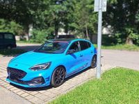 Gebraucht Ford Focus ST 280 PS (205 kW) 2022 Blau Limousine