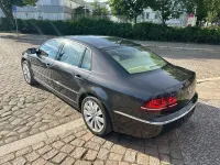 Gebraucht VW Phaeton 239 PS (175 kW) 2014 Braun Limousine