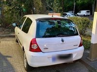 Gebraucht Renault Clio IV Expression 75 PS (55 kW) 2012 Weiß Kleinwagen