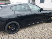 Gebraucht Maserati Levante 349 PS (256 kW) 2022 Schwarz SUV