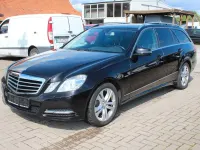 Gebraucht Mercedes E220 170 PS (125 kW) 2011 Schwarz Limousine