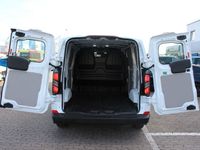 Gebraucht Ford Transit Custom 136 PS (100 kW) 2024 Weiß Van / Kleinbus