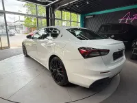 Gebraucht Maserati Ghibli 430 PS (316 kW) 2023 Weiß Limousine