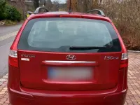 Gebraucht Hyundai i30 109 PS (80 kW) 2012 Rot Kombi