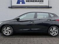 Neu Hyundai i20 Trend 101 PS (74 kW) 2025 Phantom black Limousine