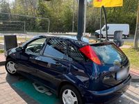 Usata Ford Focus 116 CV (85 kW) 2002 Blu Berlina