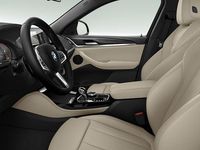 Gebraucht BMW X4 Shadowline 190 PS (139 kW) 2025 Rot SUV