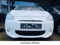 Gebraucht Mitsubishi Space Star Classic Collection 71 PS (52 kW) 2015 Weiß Kleinwagen