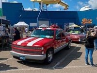 Używany Chevrolet Silverado 300 KM (220 kW) 1996 Czerwony SUV