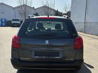 Gebraucht Peugeot 207 95 PS (69 kW) 2011 Grau Kombi