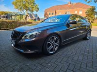 Usata Mercedes E200 184 CV (135 kW) 2013 Marrone Coupé