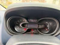 Gebraucht Opel Vivaro 145 PS (106 kW) 2017 Weiß Van / Kleinbus