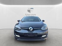 Gebraucht Renault Mégane LIMITED 116 PS (85 kW) 2015 Schwarz Limousine