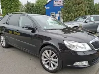 Gebraucht Skoda Octavia Family 140 PS (102 kW) 2012 Schwarz Limousine