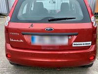 Gebraucht Ford Fiesta 75 PS (55 kW) 2006 Rot Kleinwagen