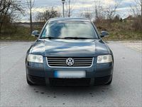 Second-hand VW Passat 116 CP (85 kW) 2004 Albastru Berlinǎ
