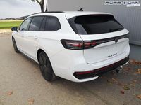 Neu VW Passat R-line 220 PS (161 kW) 2025 Candyweiß Kombi