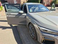 Gebraucht BMW 750 530 PS (389 kW) 2021 Grau Limousine
