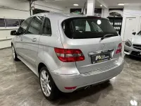 Gebraucht Mercedes B160 95 PS (69 kW) 2011 Silber Kleinwagen