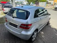 Gebraucht Mercedes B200 140 PS (102 kW) 2006 Silber Van / Kleinbus