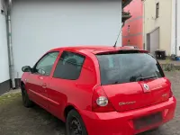 Używany Renault Clio Campus 75 KM (55 kW) 2007 Czerwony Coupe