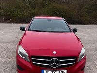 Gebraucht Mercedes A200 156 PS (114 kW) 2012 Rot Limousine
