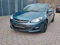 Gebraucht Opel Astra 140 PS (102 kW) 2013 Blau Limousine