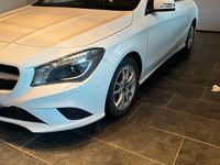 Gebraucht Mercedes CLA180 122 PS (89 kW) 2015 Weiß Limousine