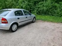 Używany Opel Astra 101 KM (74 kW) 2002 Srebrny Sedan/Limuzyna