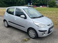 Gebraucht Hyundai i10 67 PS (49 kW) 2009 Silber Kleinwagen