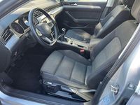 Gebraucht VW Passat Business 150 PS (110 kW) 2021 Silber Kombi