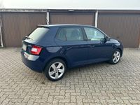 Gebraucht Skoda Fabia Drive 60 PS (44 kW) 2017 Blau Kleinwagen