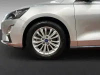 Gebraucht Ford Focus Titanium 125 PS (91 kW) 2021 Silber Kombi
