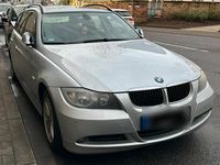 Gebraucht BMW 320 150 PS (110 kW) 2007 Grau Kombi