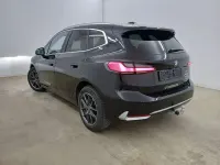 Gebraucht BMW 218 Active Tourer Luxury Line 150 PS (110 kW) 2023 Schwarz Van / Kleinbus