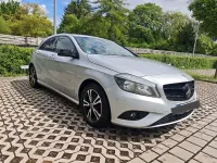 Gebraucht Mercedes A180 Style 122 PS (89 kW) 2015 Silber Kleinwagen