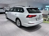 Gebraucht VW Golf VIII 131 PS (96 kW) 2022 Weiß Limousine