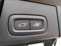 Gebraucht Volvo XC60 Plus 398 PS (292 kW) 2023 Silver dawn SUV