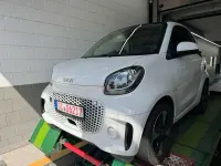 Gebraucht Smart ForTwo Coupé 60 kW (82 PS) 2023 Tridionsicherheitszelle weiss Kleinwagen