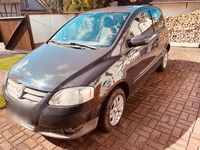 Usata VW Fox 75 CV (55 kW) 2006 Andere farben Utilitaria