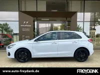 Gebraucht Hyundai i30 YES! 140 PS (102 kW) 2020 Polar white / sol Limousine