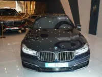 Usado BMW 740 258 HP (189 kW) 2017 Azul Sedan