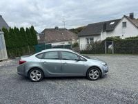 Gebraucht Opel Astra Active 116 PS (85 kW) 2013 Grau Limousine